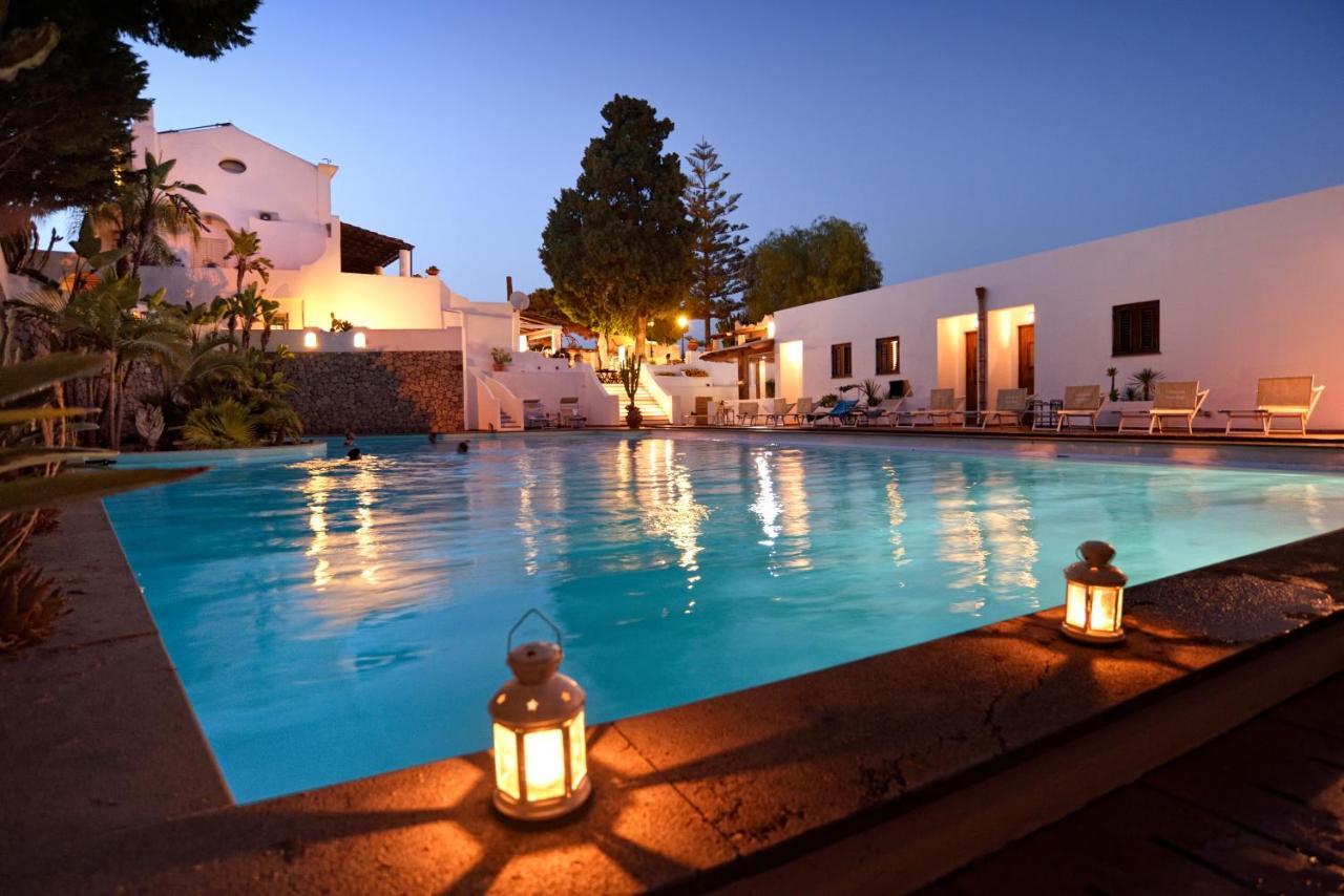 ליפארי Pietra Pomice Hotel מראה חיצוני תמונה