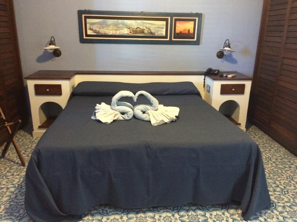 ליפארי Pietra Pomice Hotel חדר תמונה