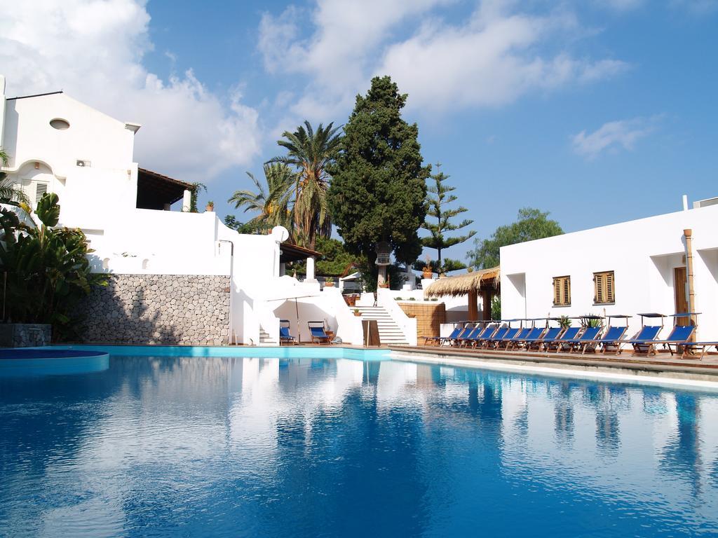 ליפארי Pietra Pomice Hotel מראה חיצוני תמונה