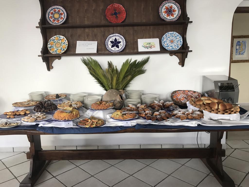 ליפארי Pietra Pomice Hotel מראה חיצוני תמונה