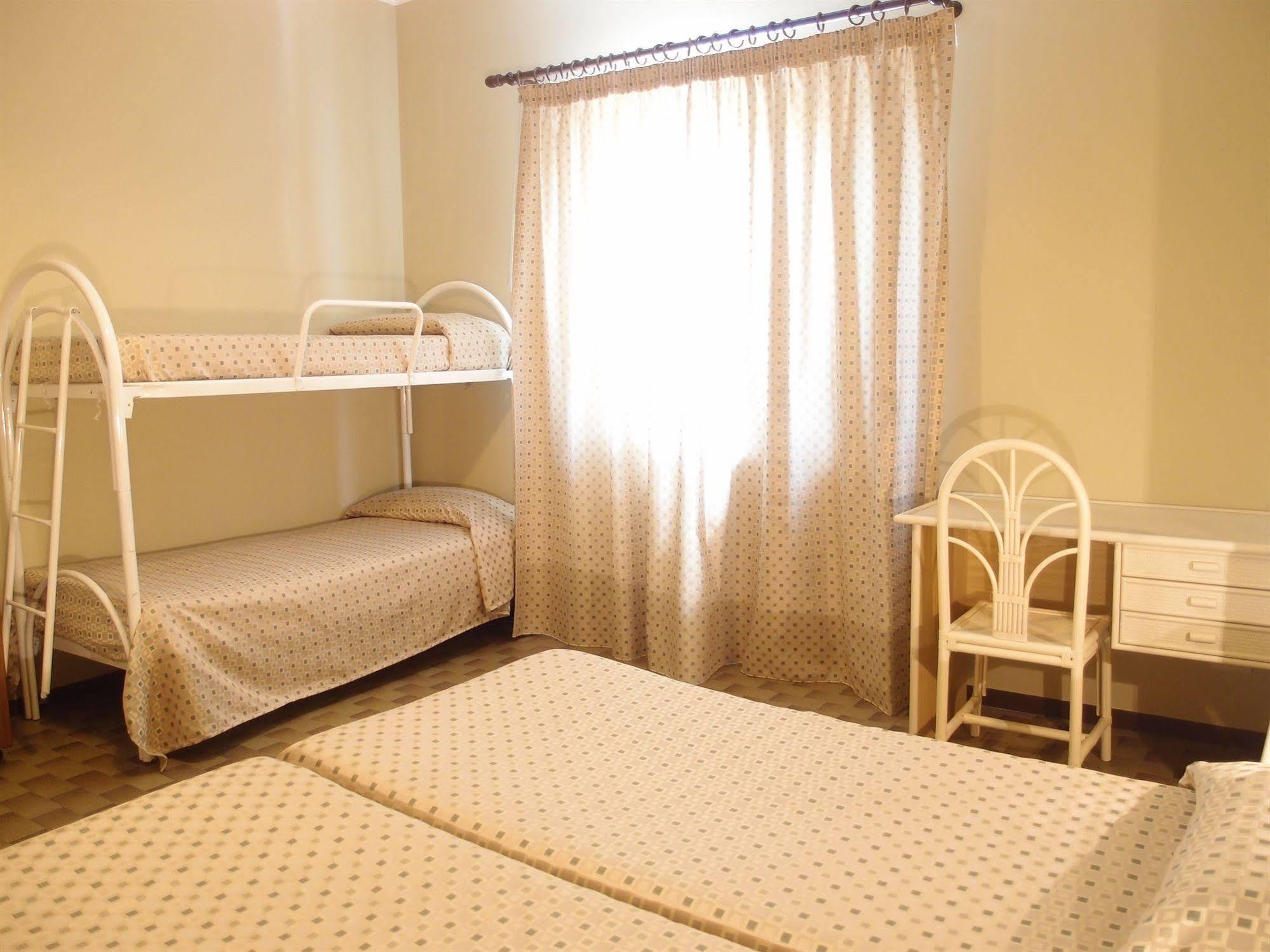 ליפארי Pietra Pomice Hotel מראה חיצוני תמונה